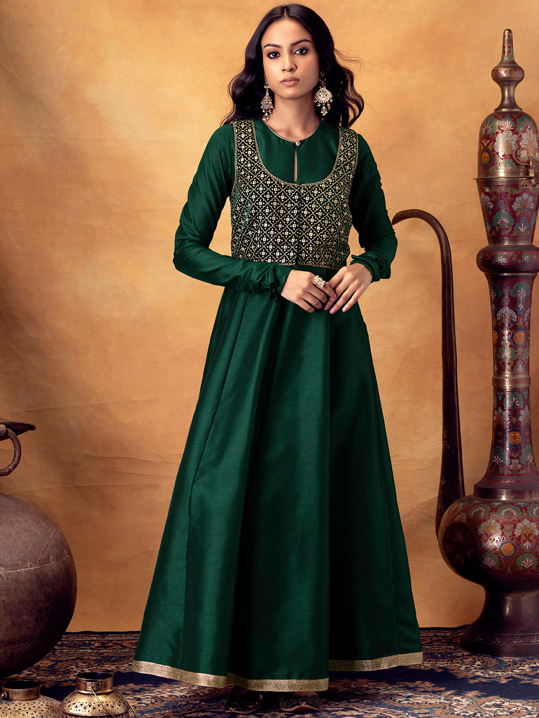 

INDYA Keyhole Neck Anarkali Silk Kurta, Green