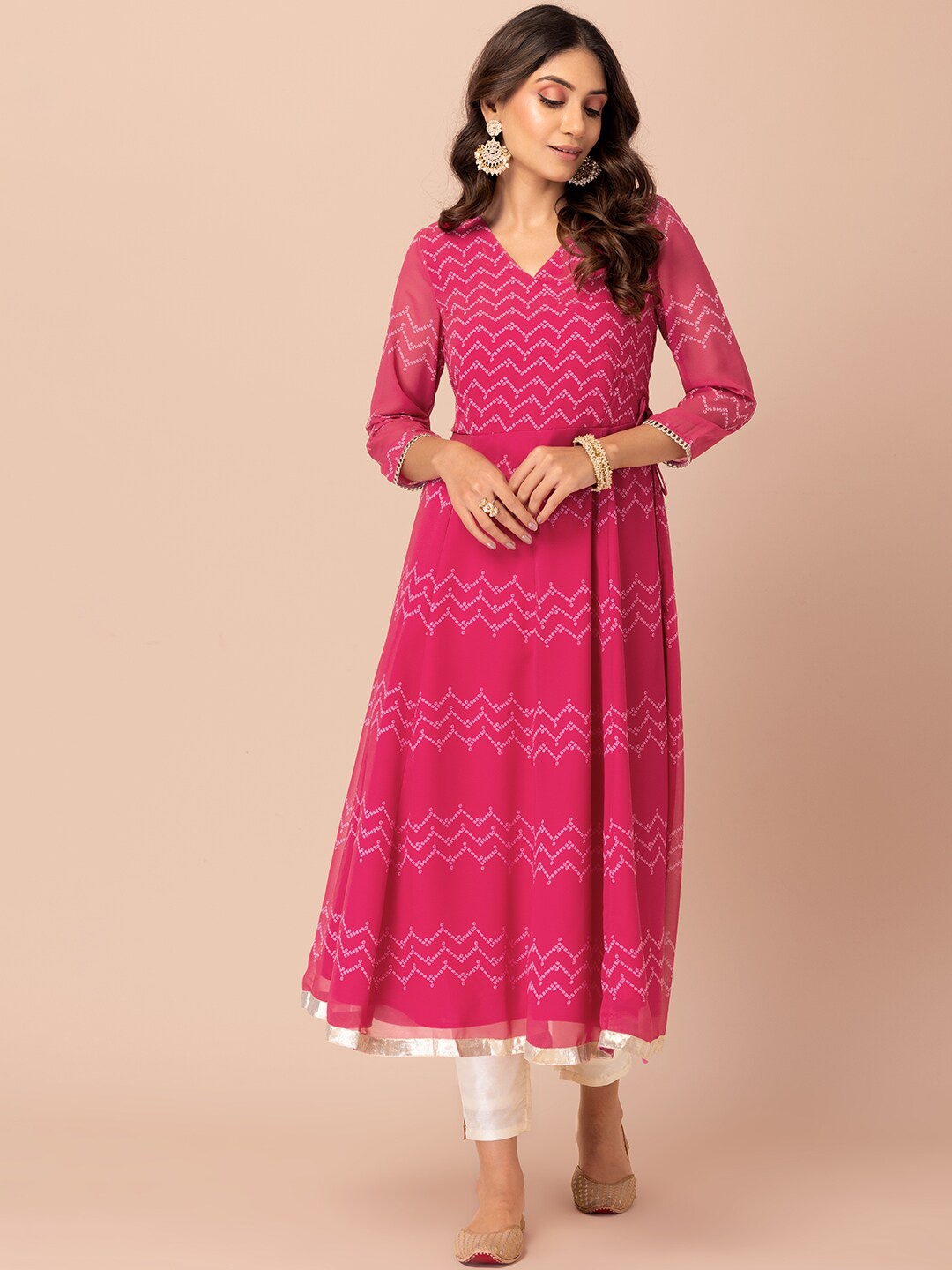 

INDYA V-Neck Chevron Printed A-Line Regular Fit Kurta, Pink