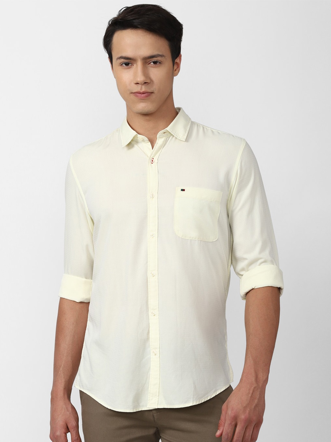 

Peter England Casuals Men Yellow Slim Fit Casual Shirt