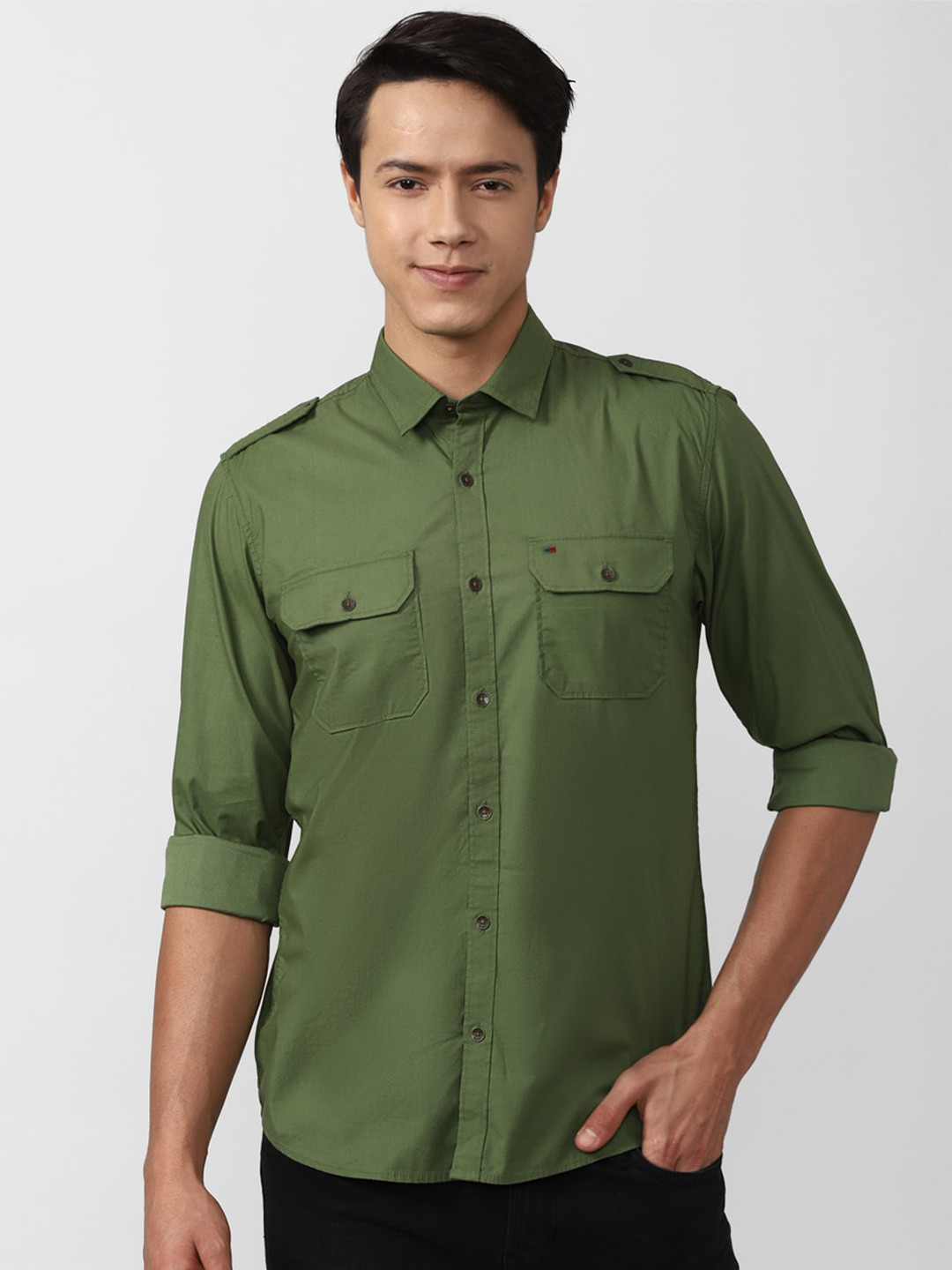 

Peter England Casuals Men Olive Green Slim Fit Casual Shirt