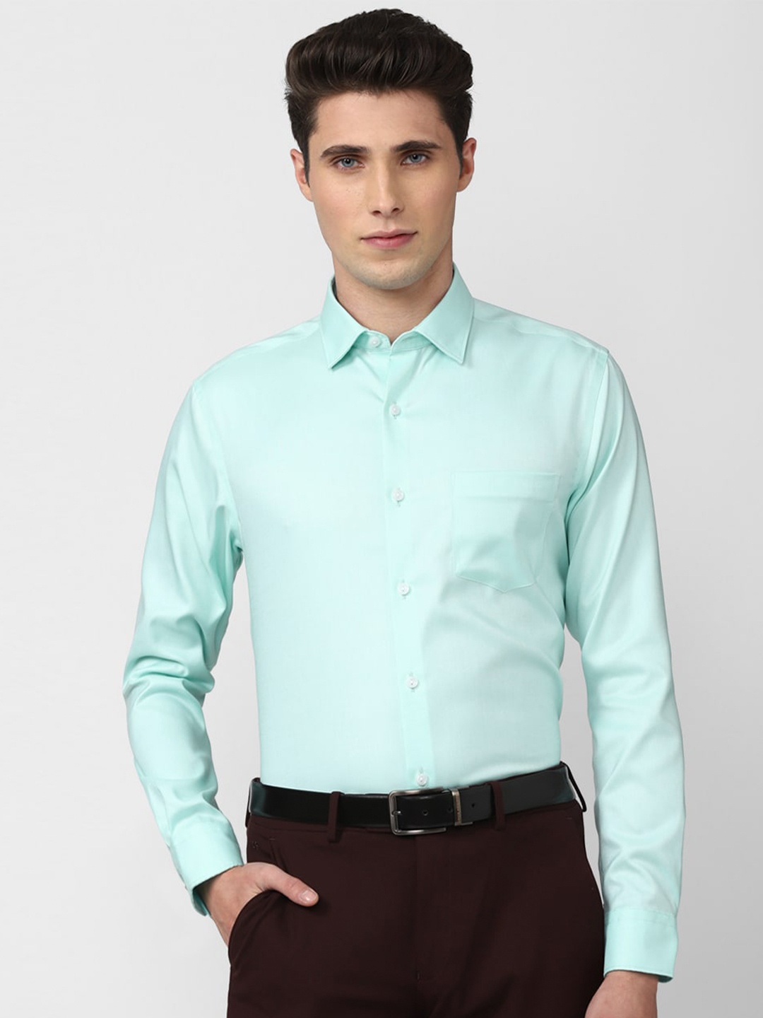 

Peter England Elite Men Sea Green Solid Cotton Formal Shirt