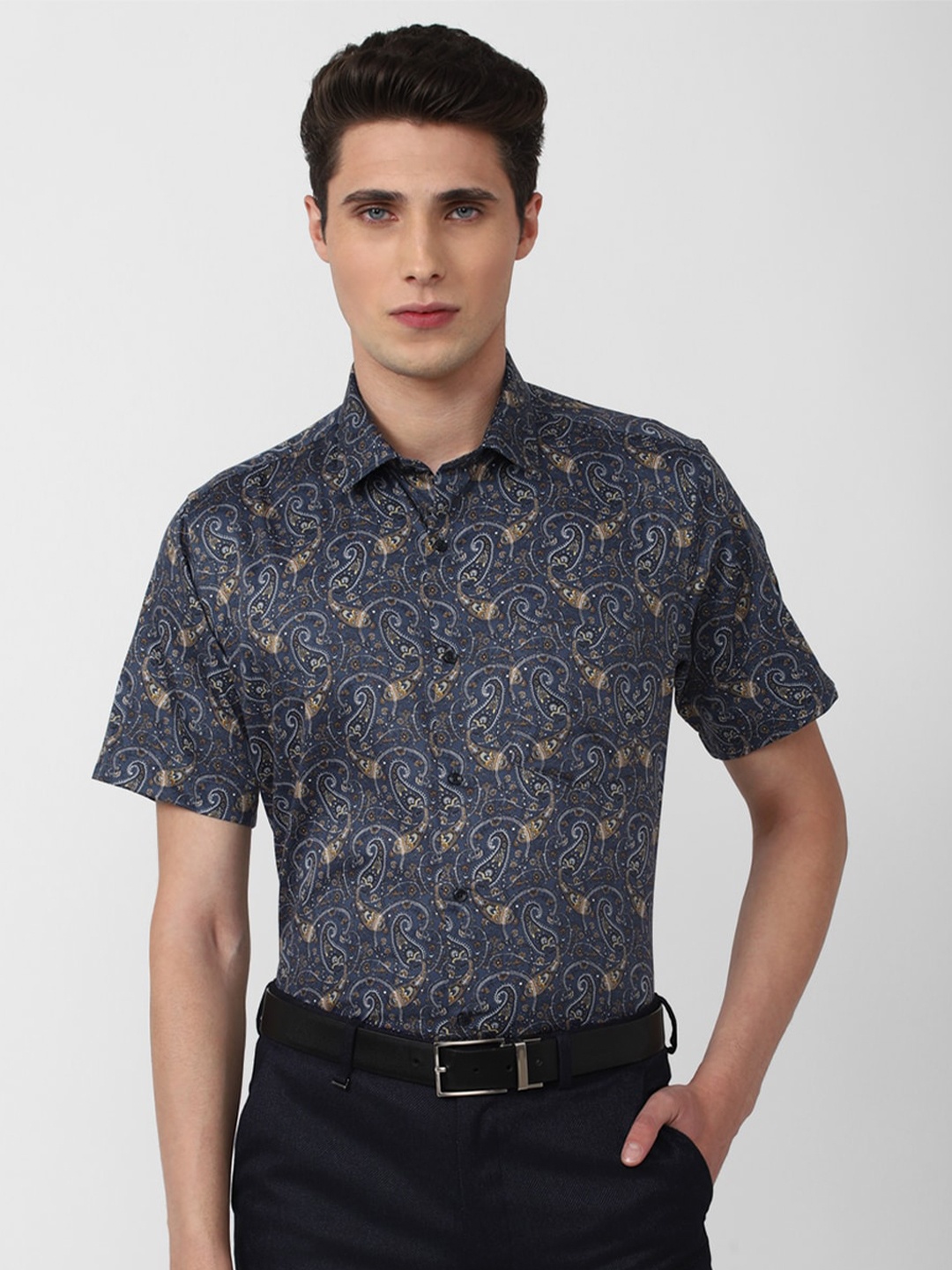 

Van Heusen Men Blue Printed Pure Cotton Formal Shirt