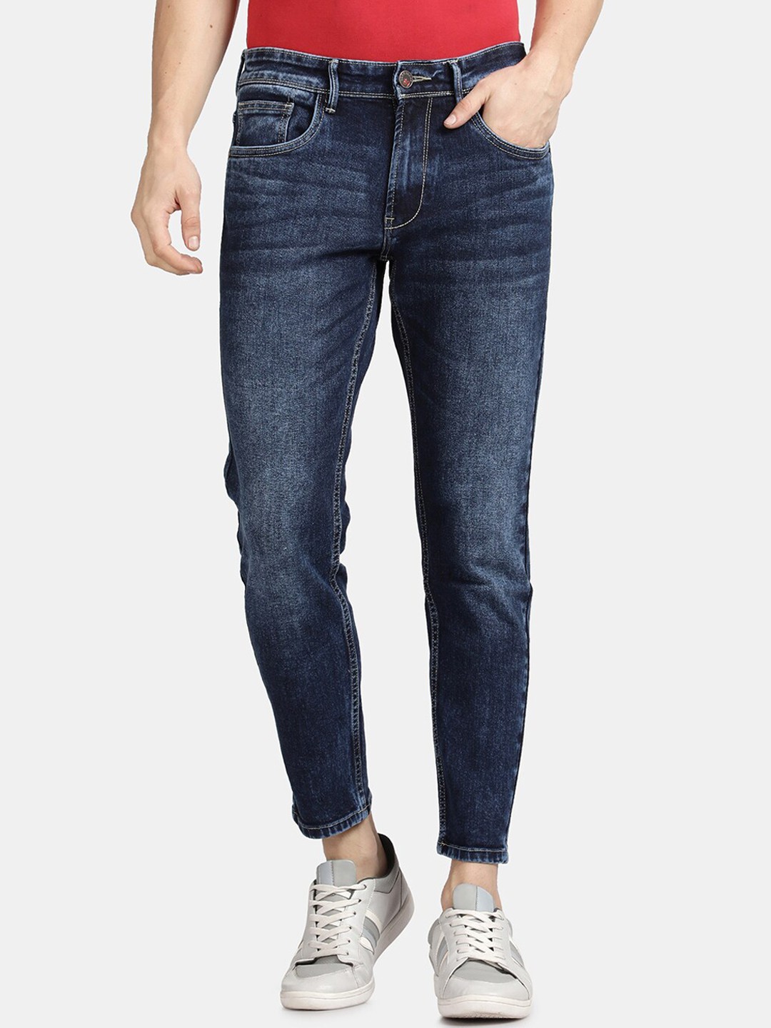

Llak Jeans Men Blue Tapered Fit Heavy Fade Stretchable Jeans