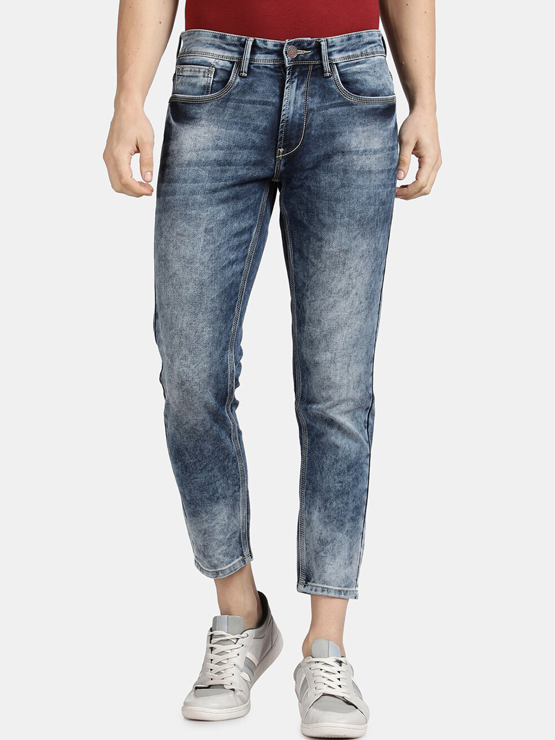 

Llak Jeans Men Blue Tapered Fit Heavy Fade Stretchable Jeans