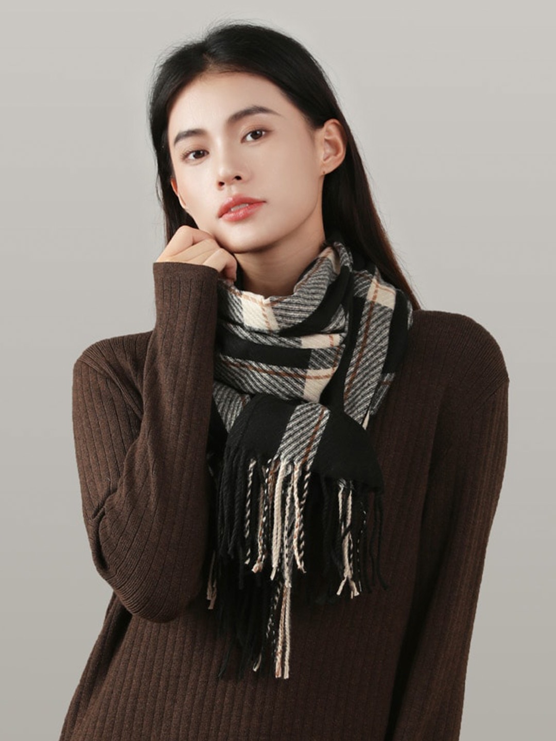 

JC Collection Women Black & Beige Checked Scarf