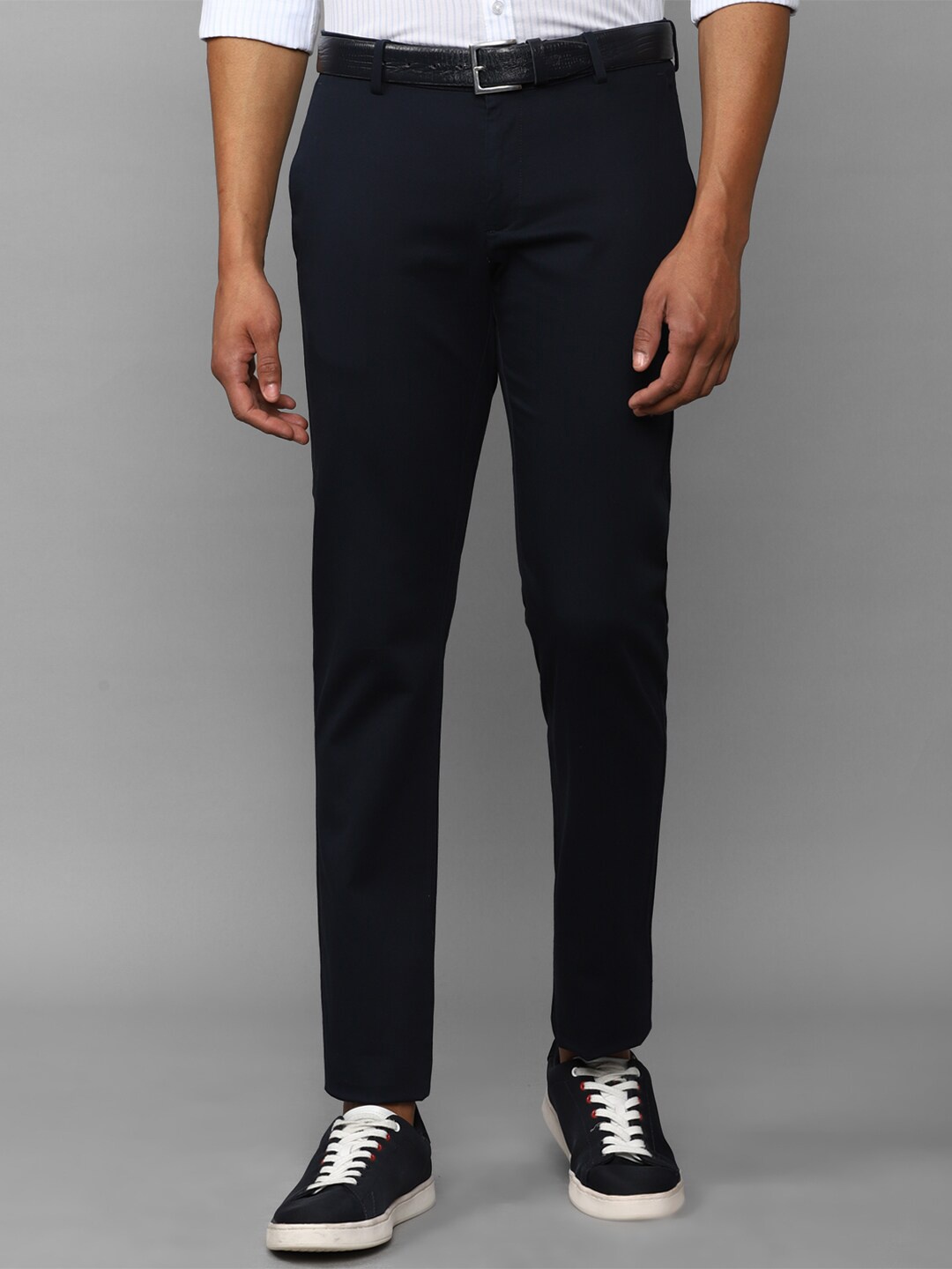 

Allen Solly Sport Men Navy Blue Slim Fit Trouser