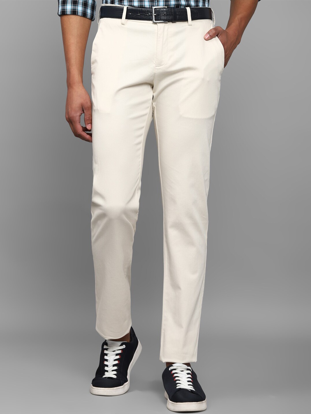 

Allen Solly Sport Men White Textured Slim Fit Trouser