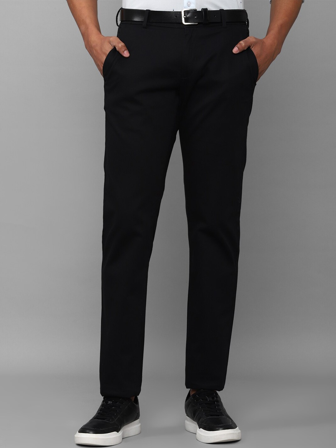 

Allen Solly Sport Men Black Slim Fit Trouser