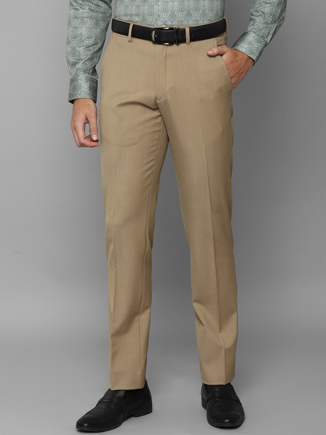 

Louis Philippe Men Regular Fit Formal Trousers, Khaki