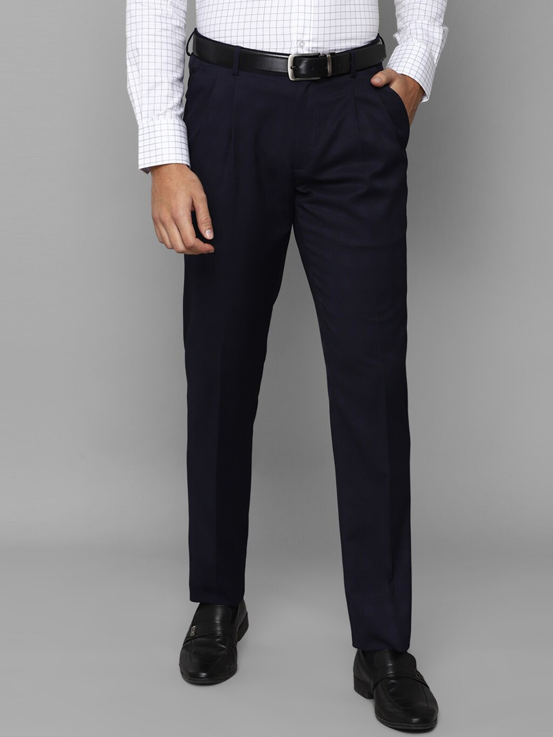 

Louis Philippe Men Navy Blue Pleated Trousers