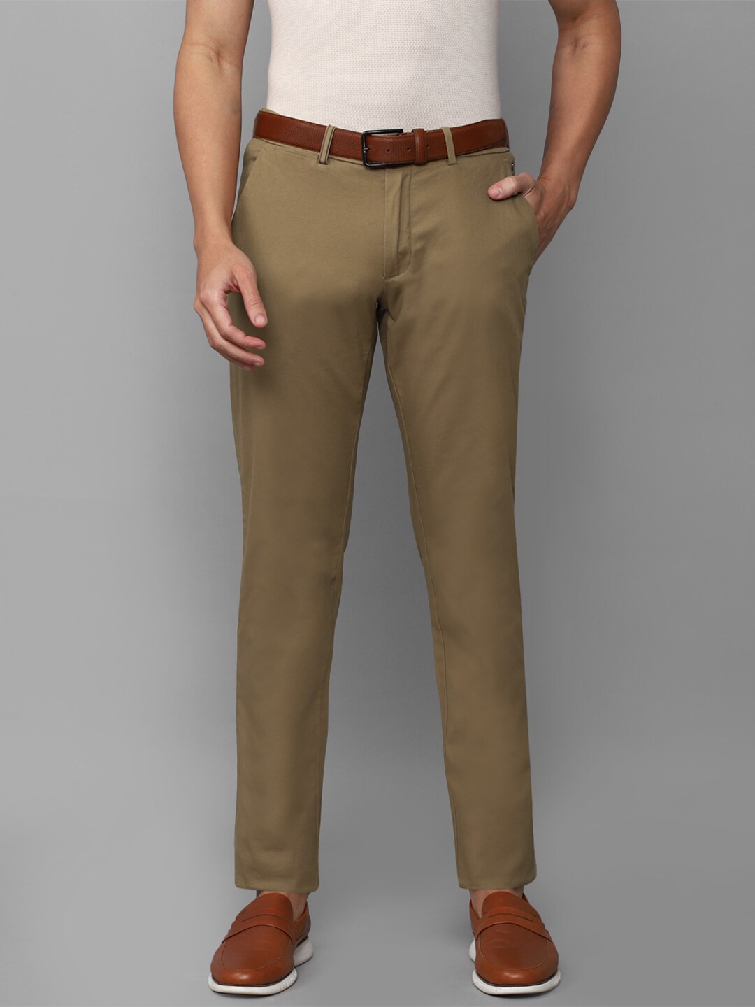 

Louis Philippe Sport Men Brown Slim Fit Chinos Trousers