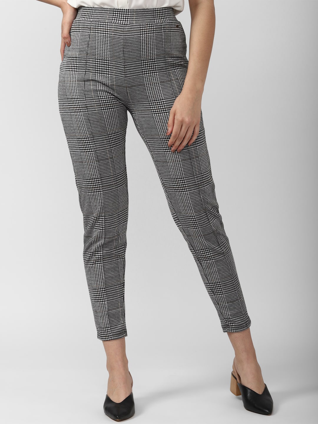

Van Heusen Woman Women Grey Checked Trousers