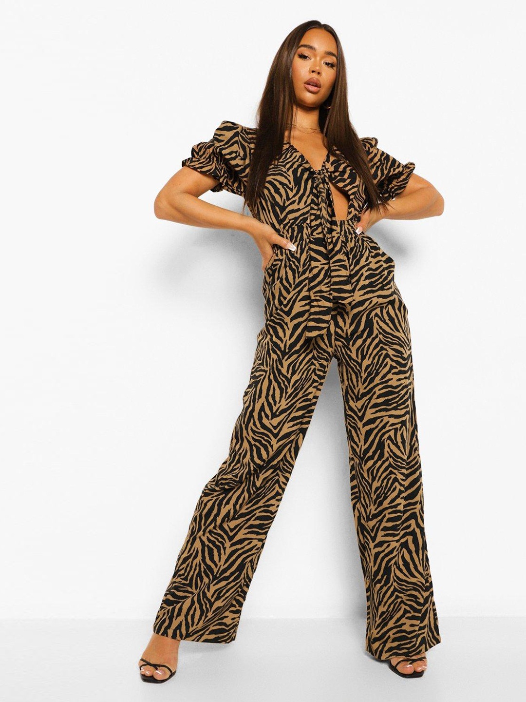 

Boohoo Brown & Black Printed Basic Jumpsuit with Ruffles