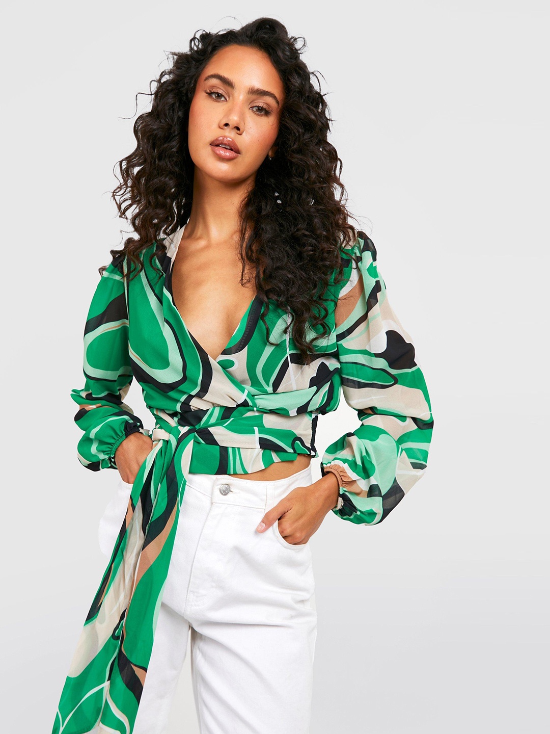 

Boohoo Green & Black Print Puff Sleeves Wrap Crop Top