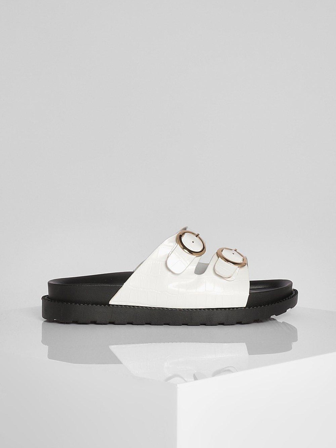 

Boohoo Women White Croc Textured Open Toe Flats with Buckle Detail