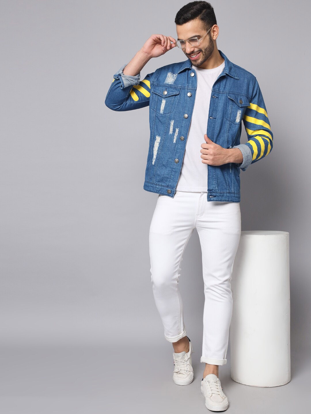 

The Dry State Men Blue Washed Denim Jacket