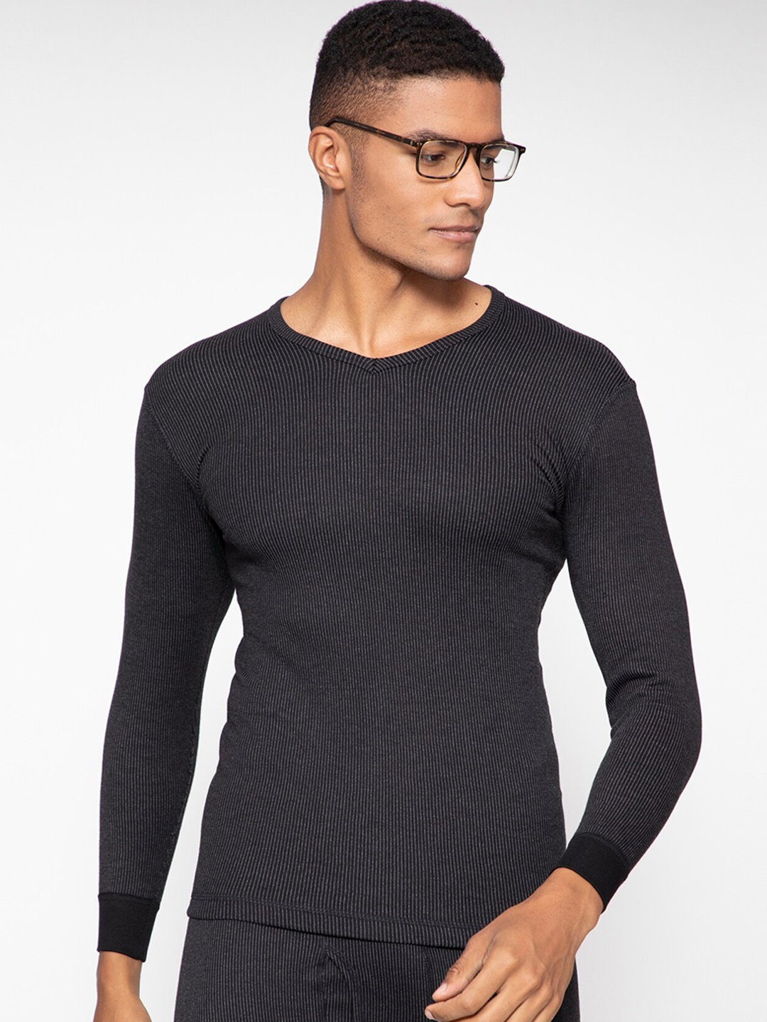 

SPORTO Men Black Striped Ultima Thermal T-Shirt