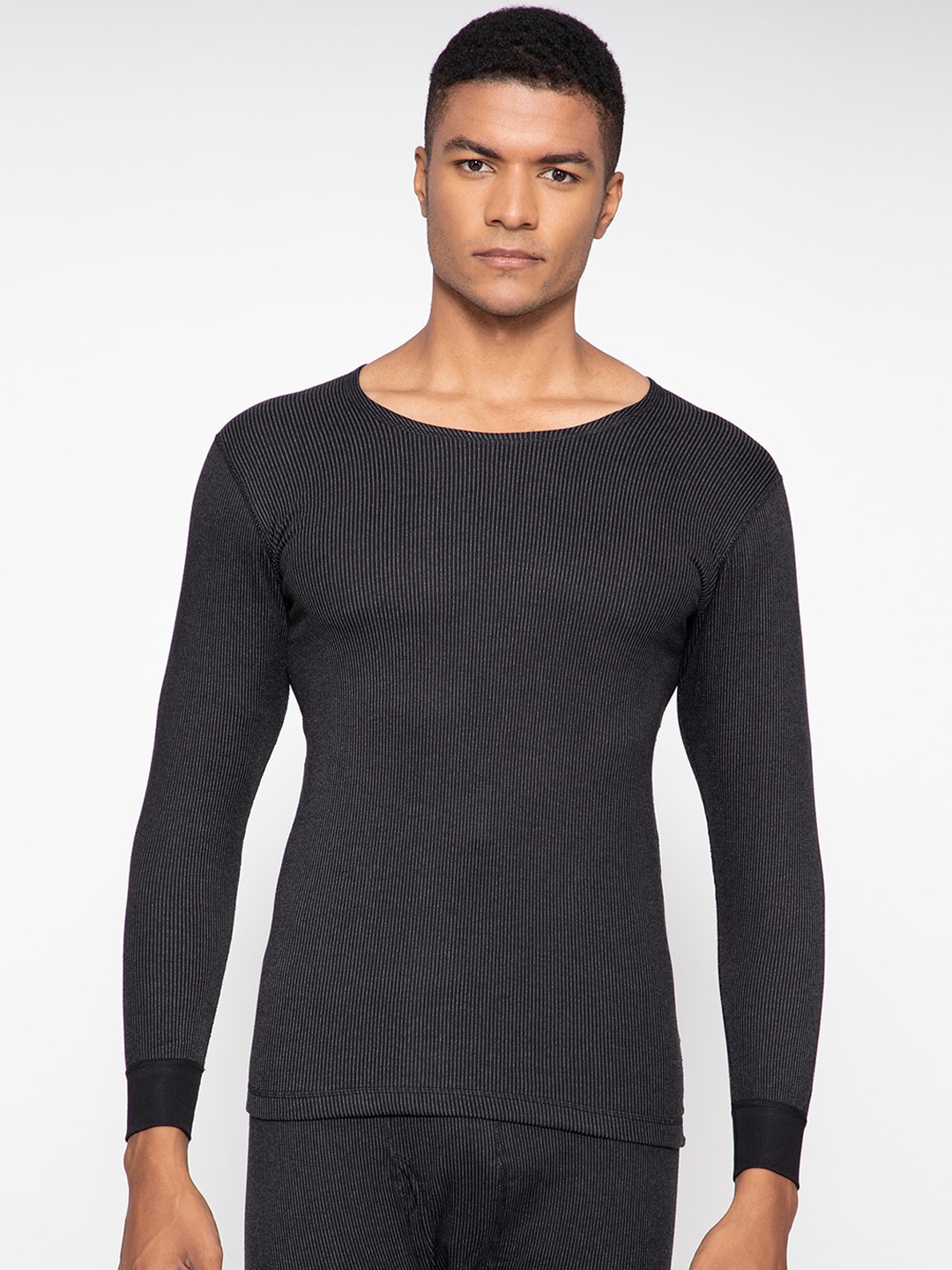 

SPORTO Men Black Striped Ultima Thermal T-Shirt