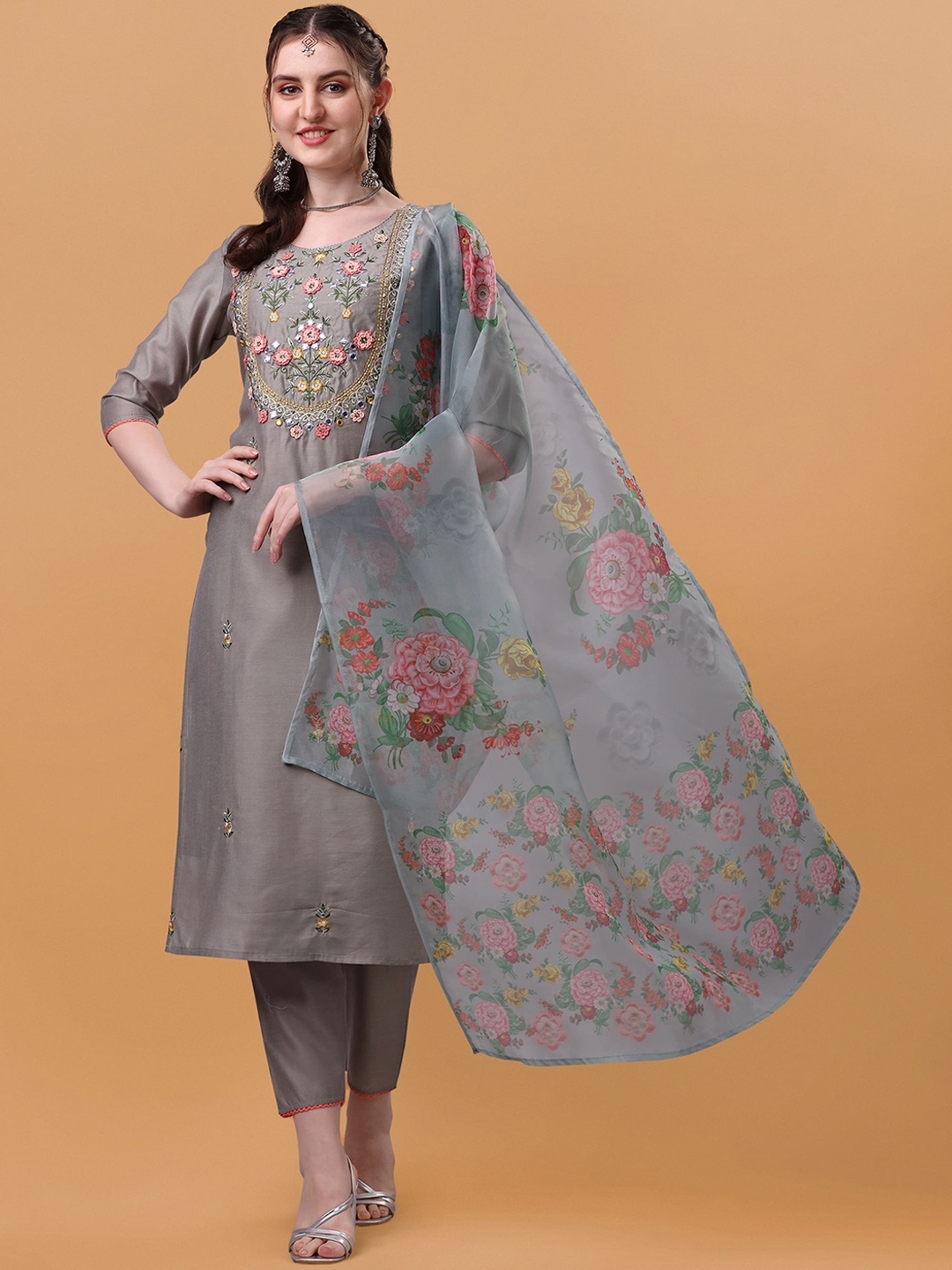 

Berrylicious Women Grey Floral Embroidered Chanderi Cotton Kurta with Trousers & Dupatta