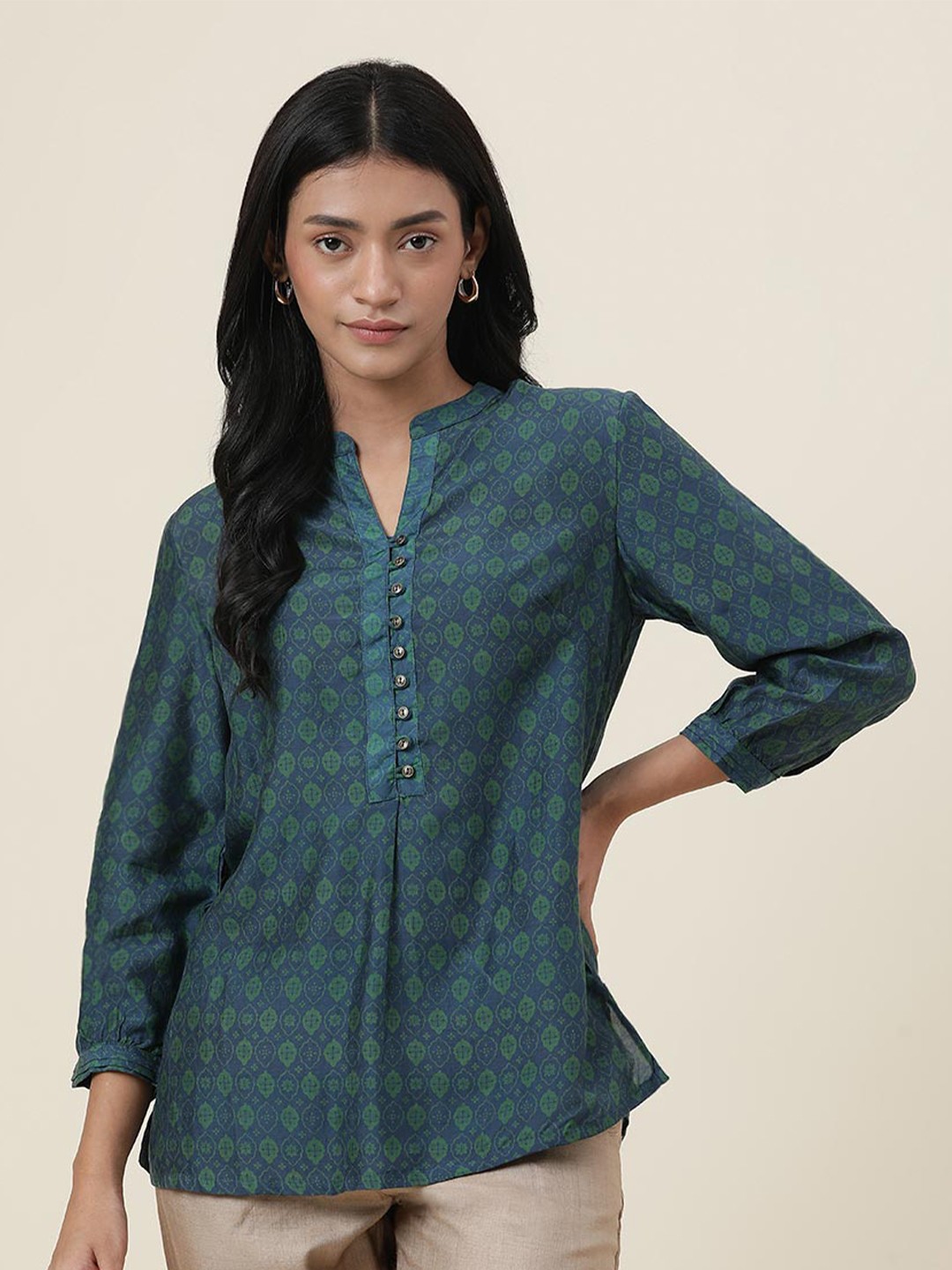 

Fabindia Blue & Green Floral Printed Kurti