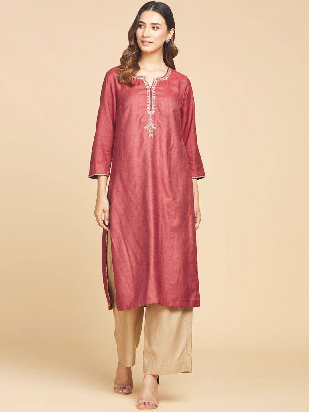 

Fabindia Women Red & Cream-Coloured Kurta
