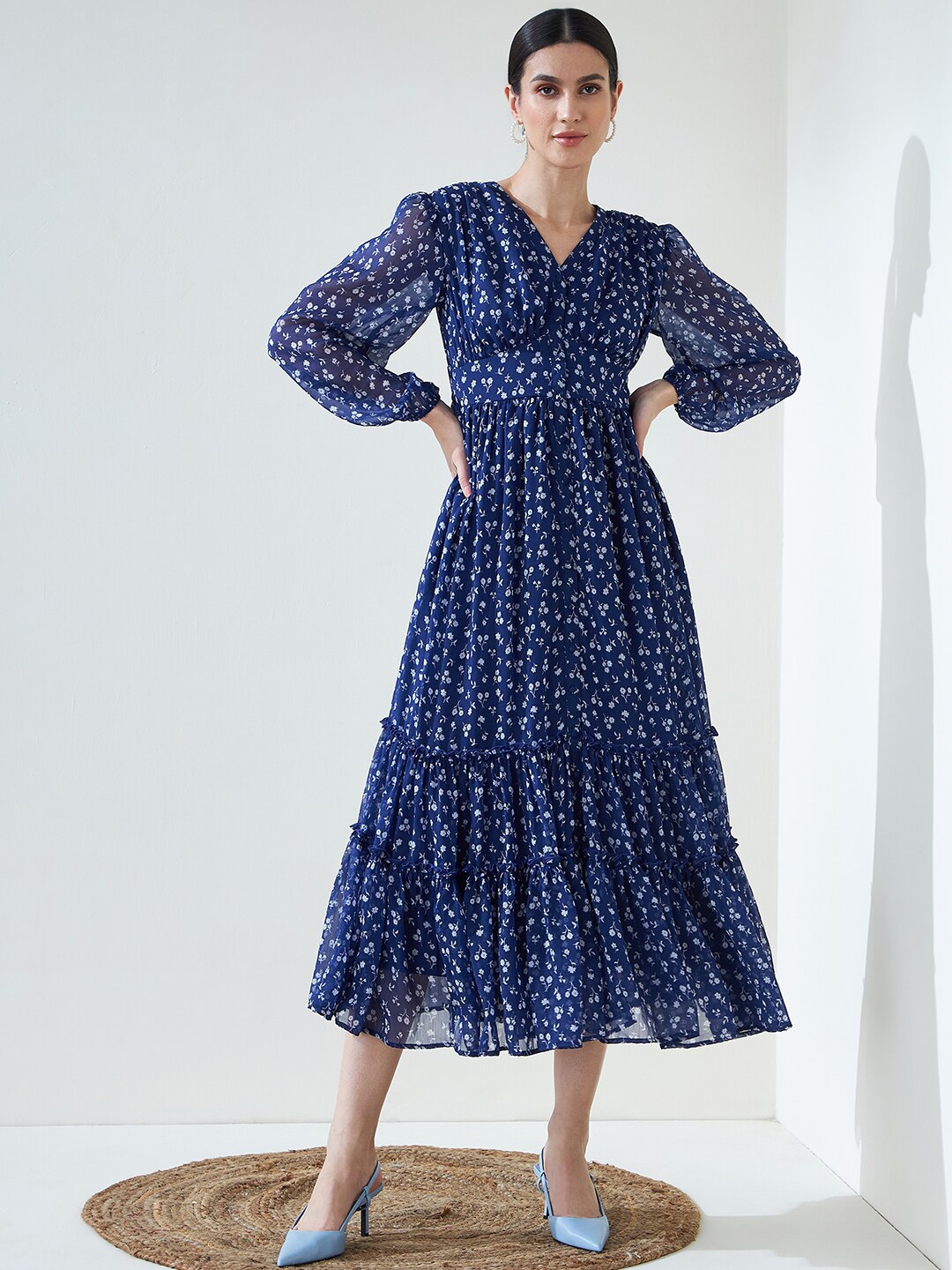 

Femella Blue & White Floral Printed Fit & Flare Dress