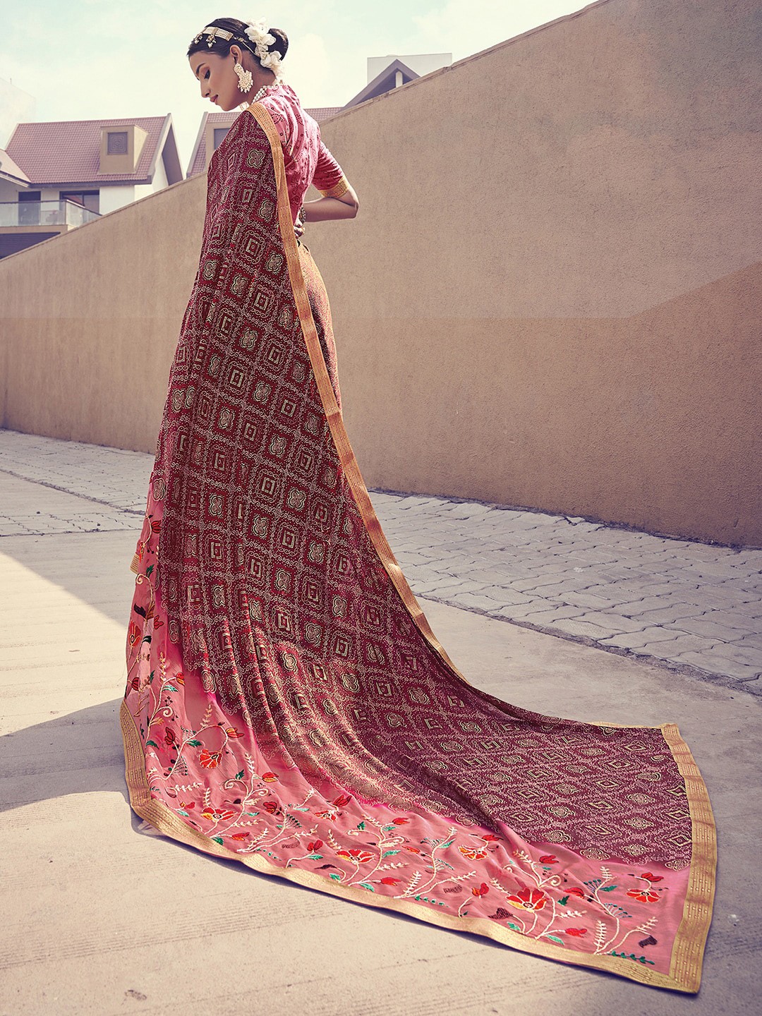

Mitera Magenta & Green Ethnic Motifs Zari Pure Chiffon Banarasi Saree