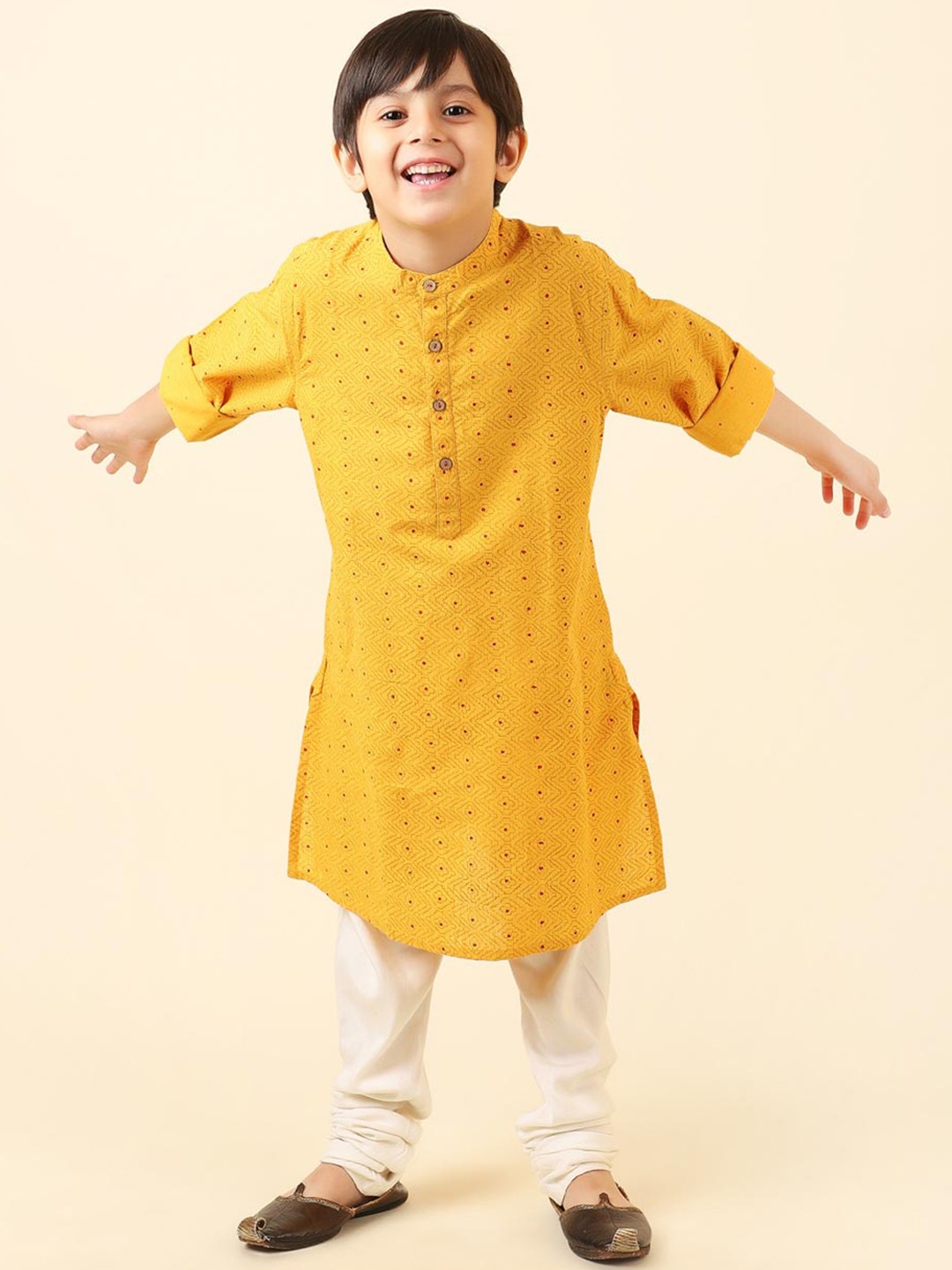 

Fabindia Boys Yellow & Red Cotton Bandhani Printed Kurta