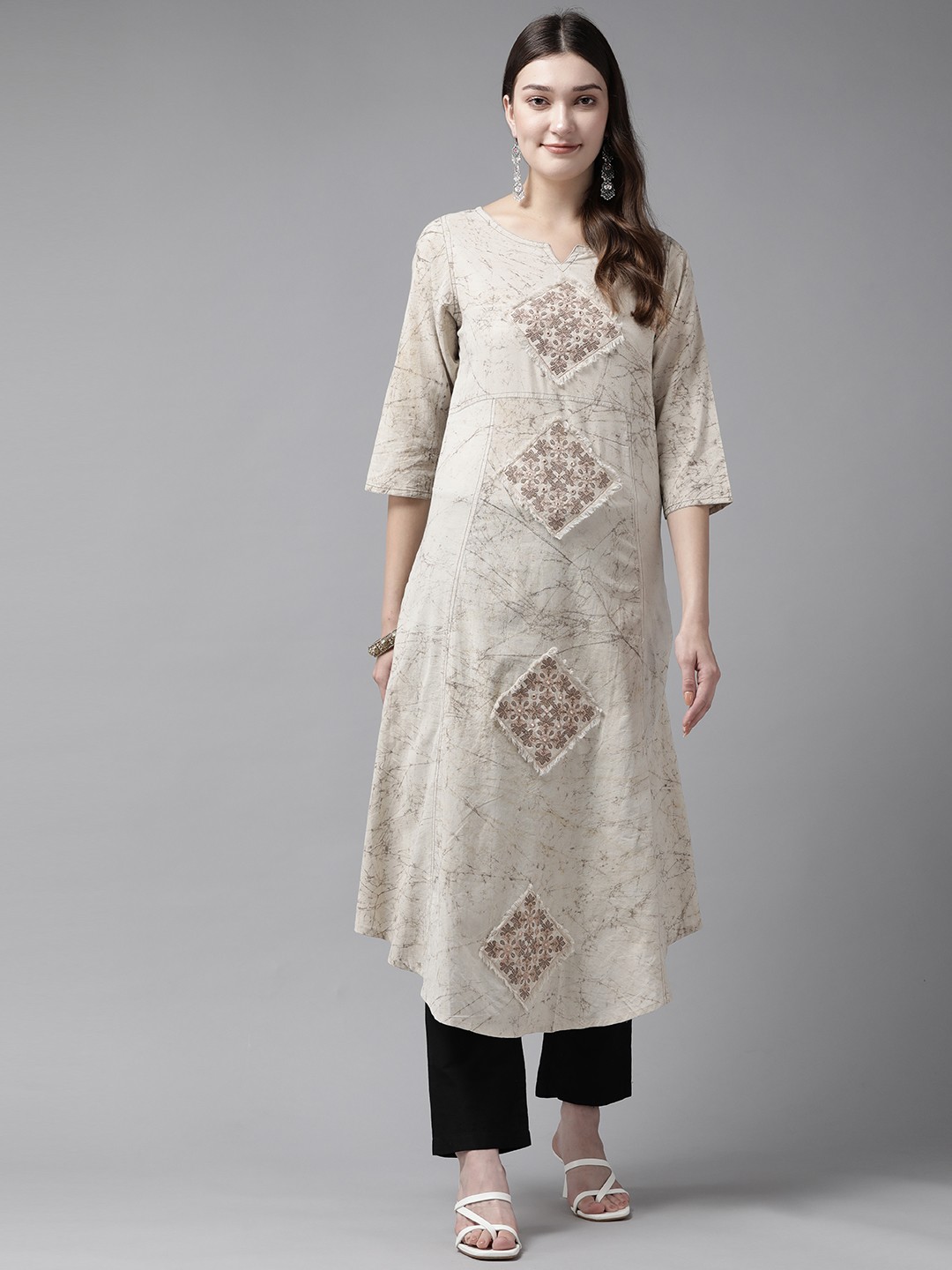 

Prakrti Women Floral Dyed Mirror Work Kurta, Beige