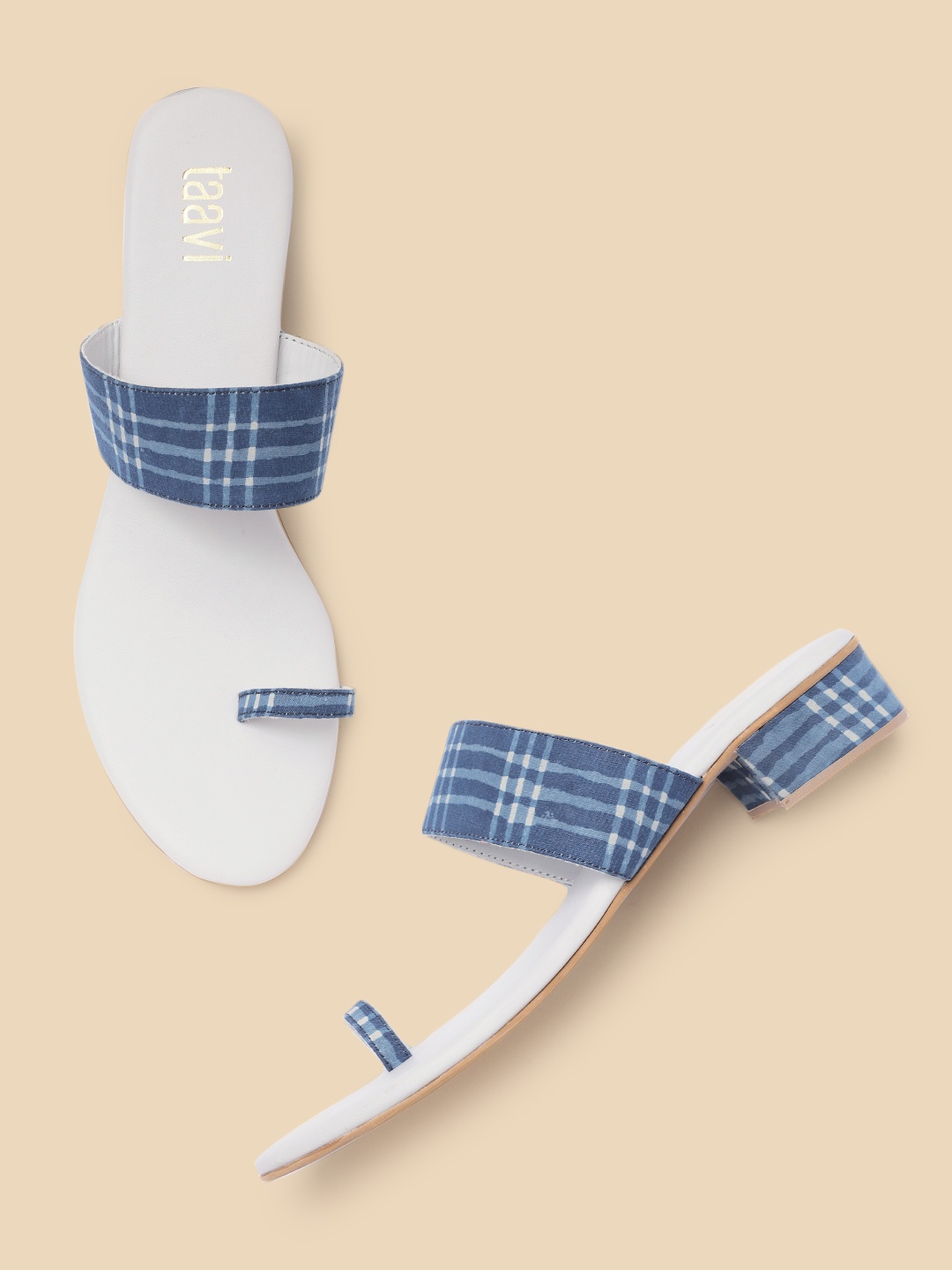 

Taavi Women Checked Ethnic Block One Toe Style Sandals, Blue