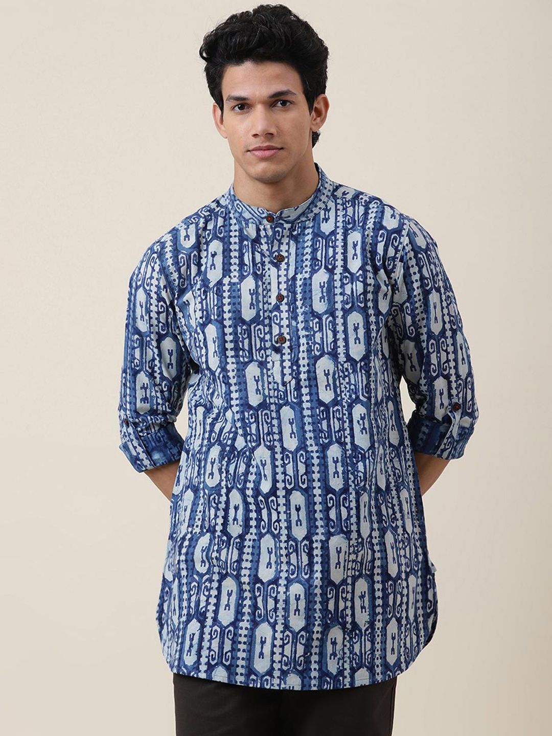 

Fabindia Men Blue Ethnic Motifs Printed Cotton Short Kurta
