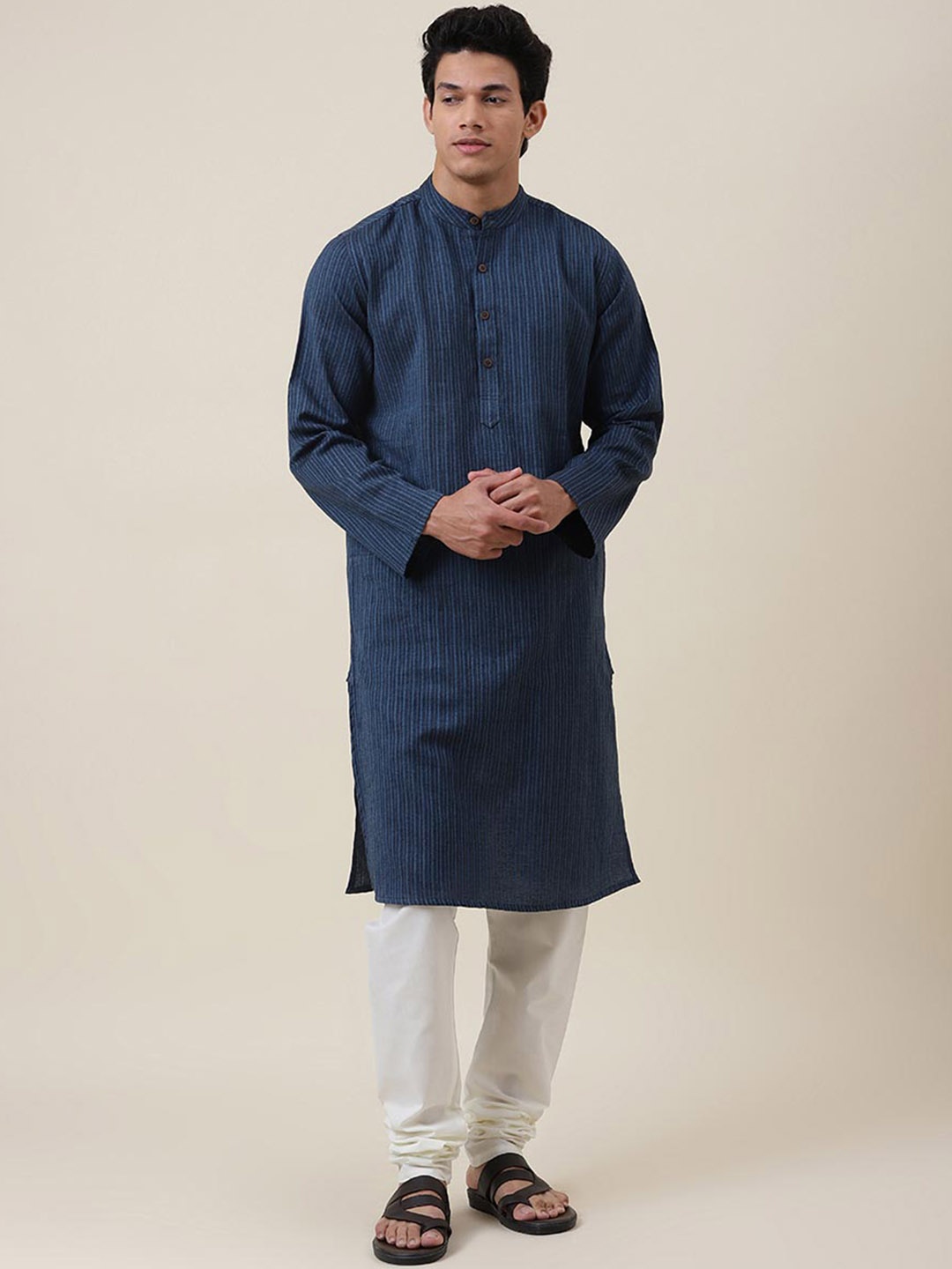 

Fabindia Men Navy Blue Mandarin Collar Kurta