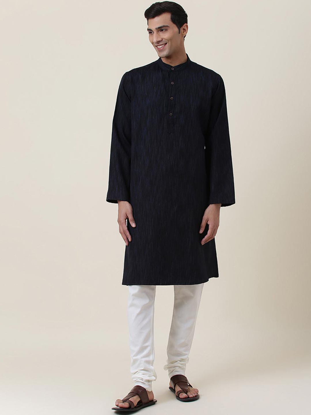 

Fabindia Men Black Chevron Kurta