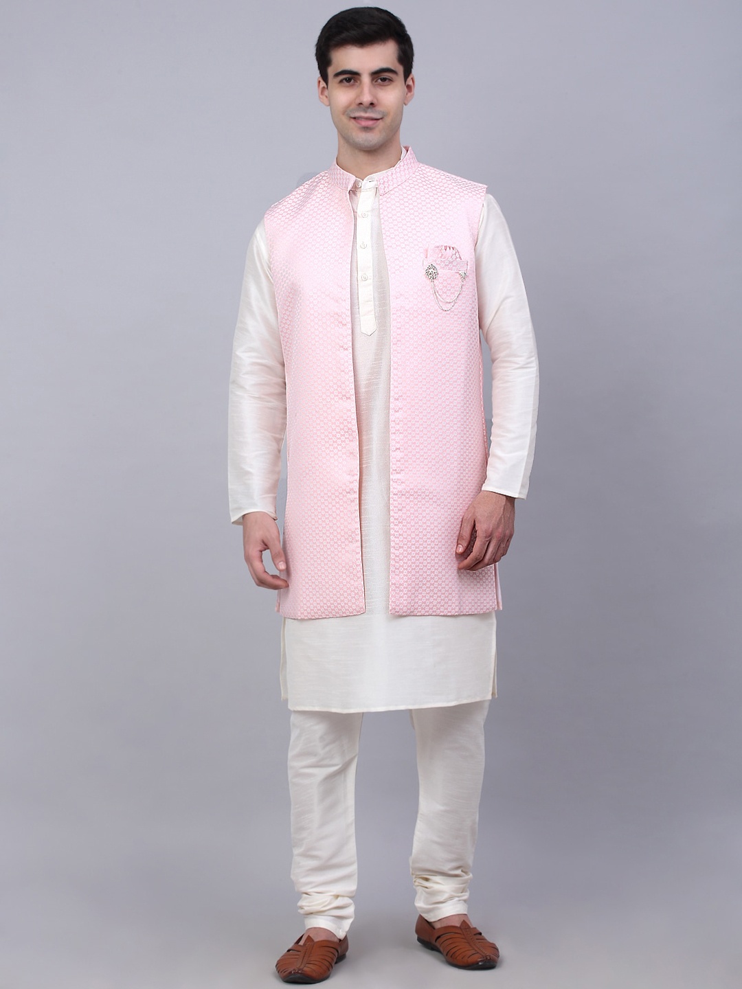 

Jompers Men White Solid Kurta with Churidar with Waistcoat