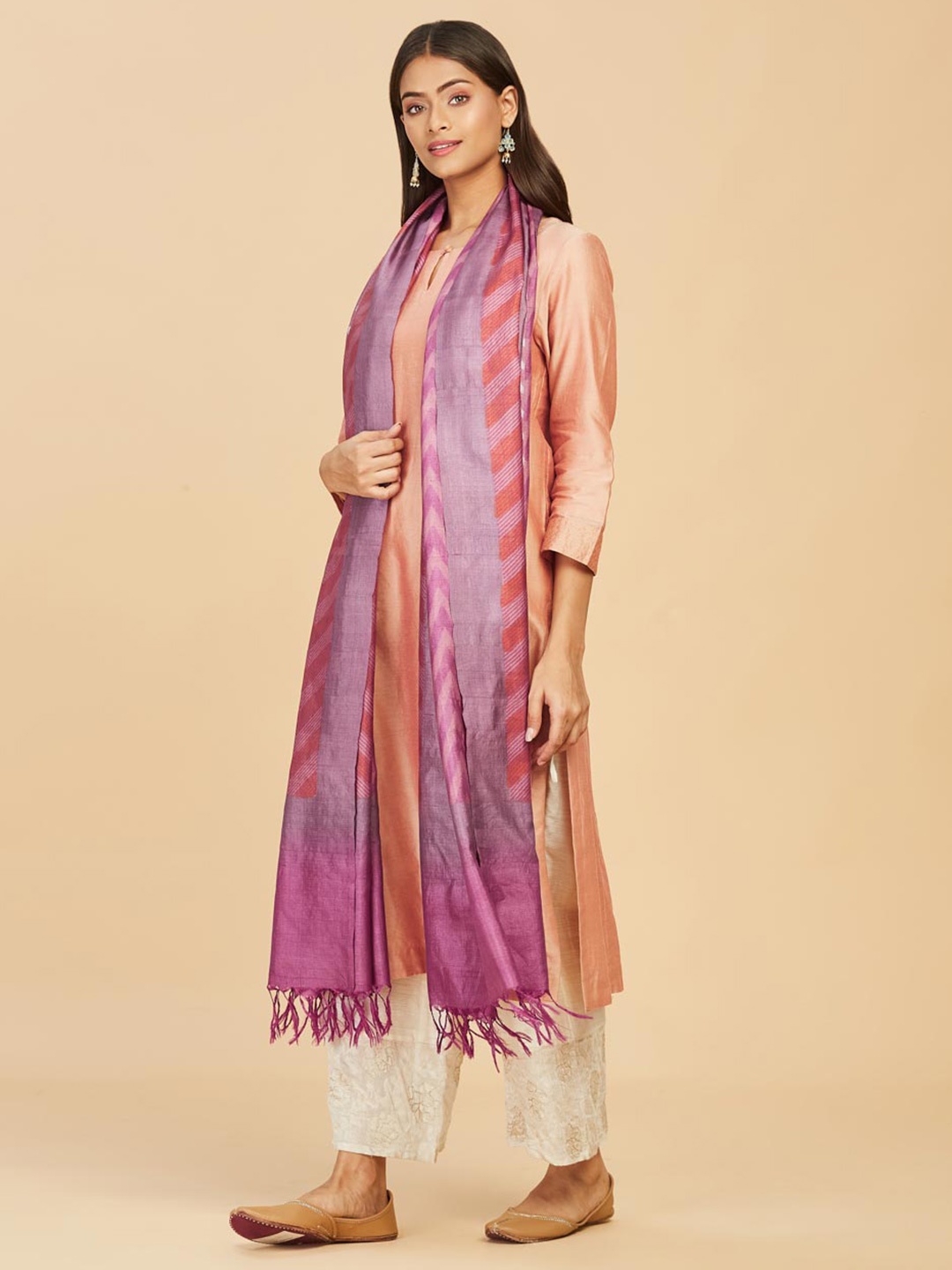 

Fabindia Pink & White Printed Pure Silk Dupatta