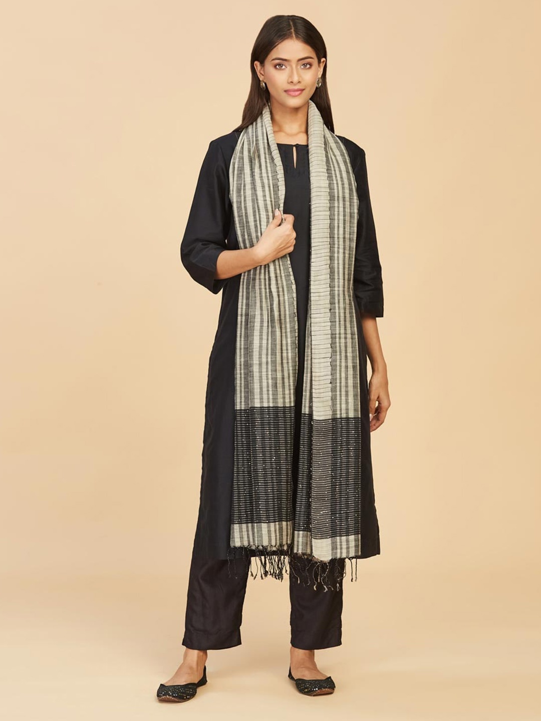 

Fabindia Grey & Black Woven Design Cotton Silk Dupatta