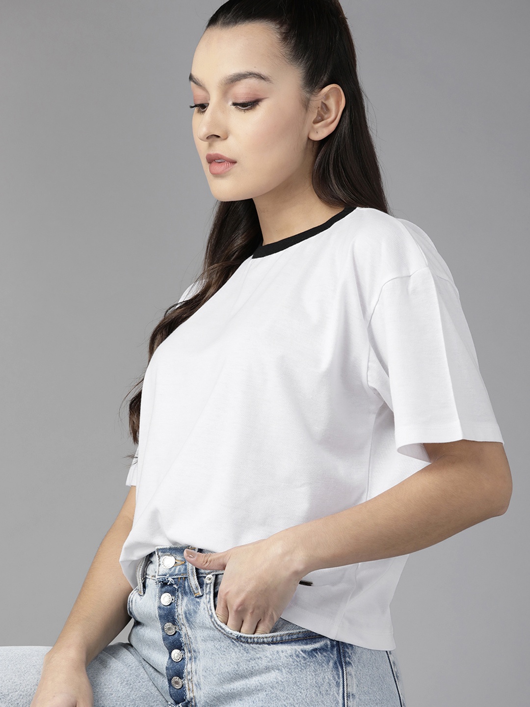 

Roadster Women Drop-Shoulder Sleeves Oversized T-shirt, White