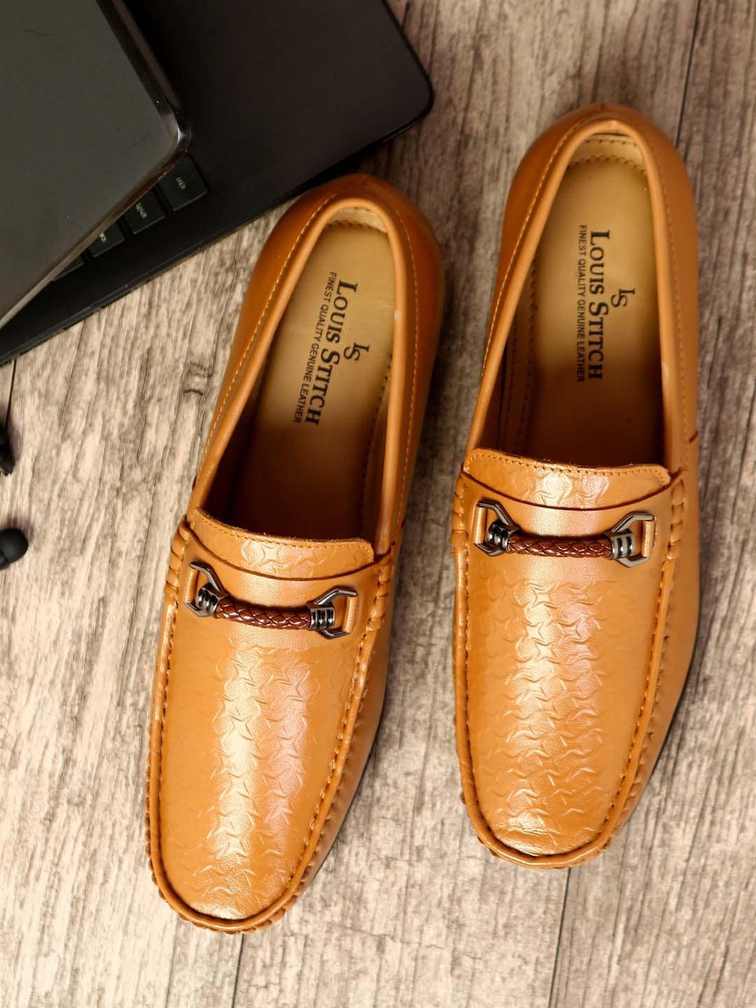 

LOUIS STITCH Men Tan Textured Formal Loafers