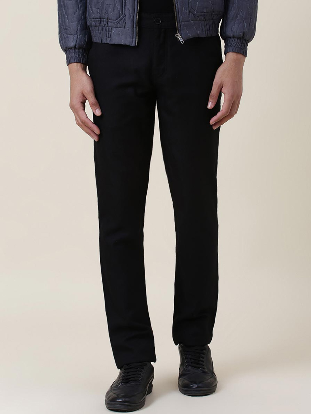 

Fabindia Men Black Casual Regular Trousers