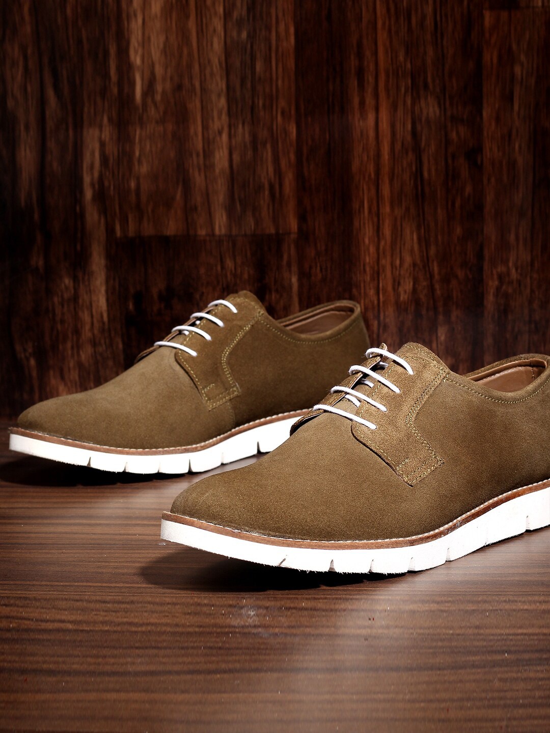 

LOUIS STITCH Men Brown Suede Derbys