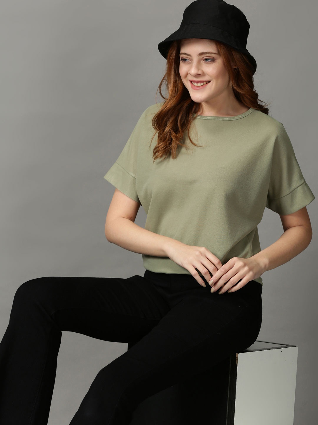 

SHOWOFF Olive Green Round Neck Top