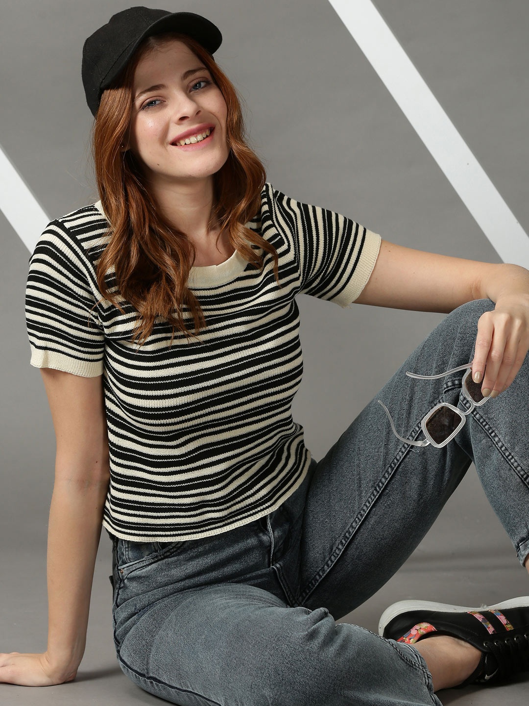 

SHOWOFF Cream & Black Fitted Striped Top