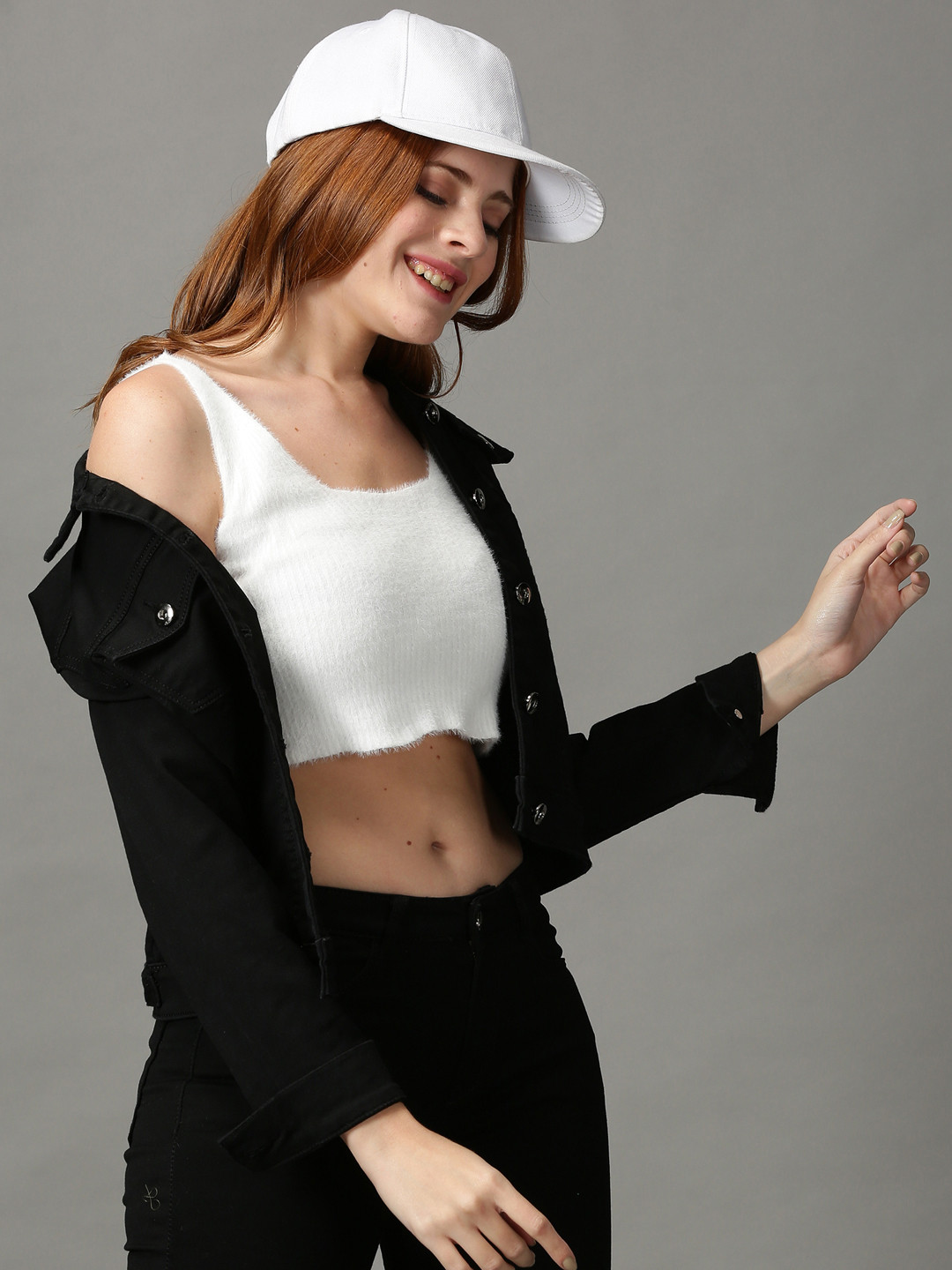 

SHOWOFF White Round Neck Crop Top