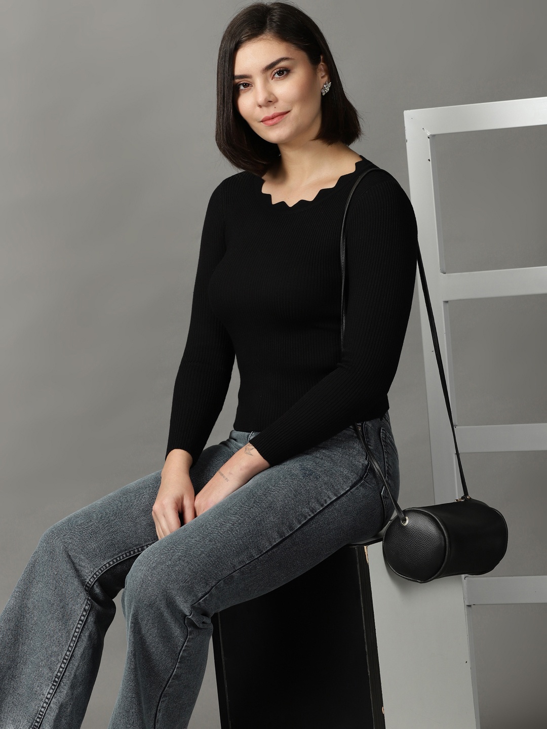 

SHOWOFF Black Round Neck Fitted Acrylic Top