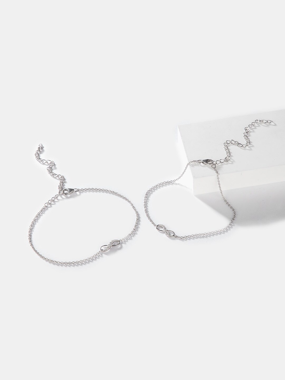 

SHAYA Silver-Toned Stone-Studded Anklets