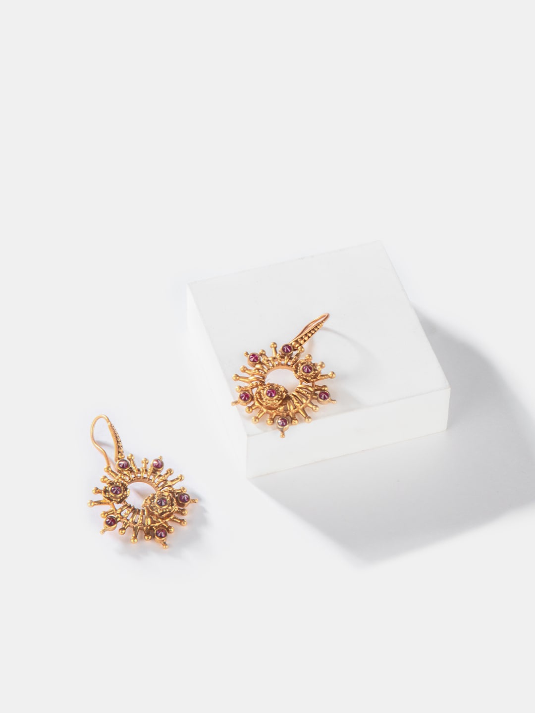 

SHAYA Gold-Toned & Red Gold Plated Contemporary Drop Earrings