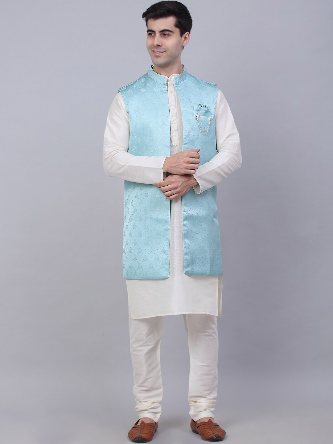 

Jompers Men Blue Dupion Silk Kurta with Pyjamas & Woven Design Jacket