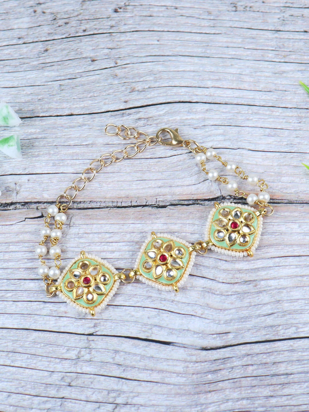 

Asthetika Kids Girls Sea Green & White Kundan Gold-Plated Link Bracelet