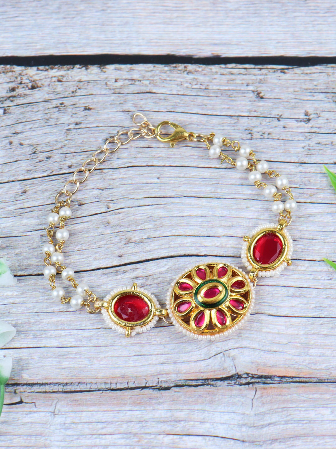 

Asthetika Kids Girls Red & White Kundan Gold-Plated Charm Bracelet