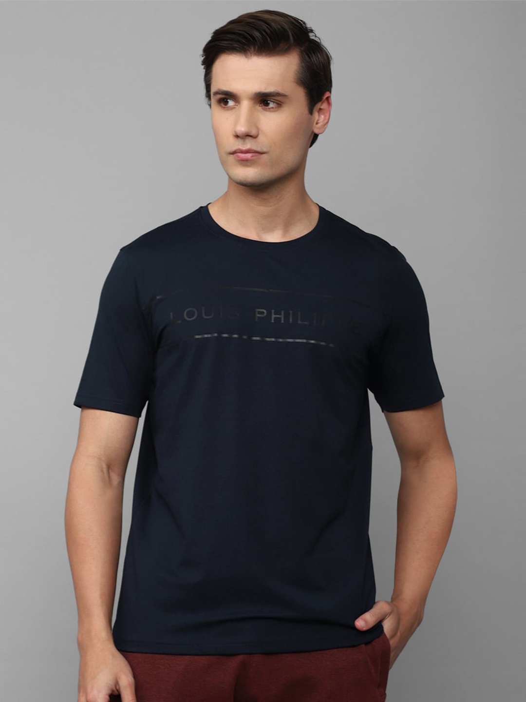 

Louis Philippe Men Navy Blue Typography Printed Applique Slim Fit T-shirt